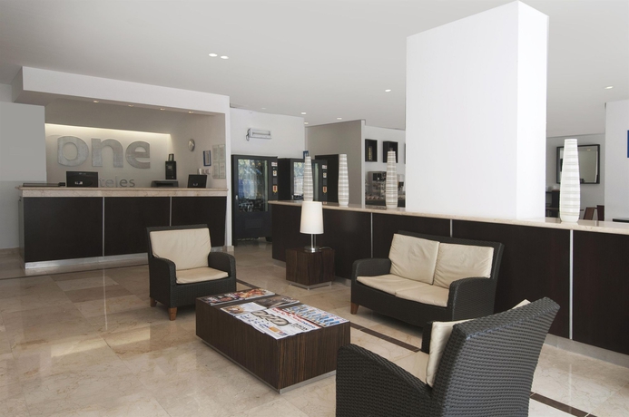 Imagen de los interiores del Hotel One Acapulco Costera. Foto 16