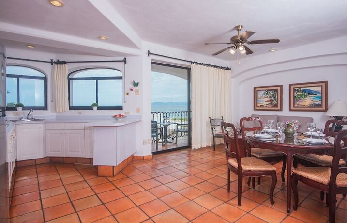 Imagen de la habitación del Hotel One Beach Street Puerto Vallarta. Foto 16