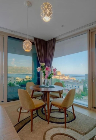 Imagen de los interiores del Hotel One Bedroom Apartment-seaandold Town View. Foto 16