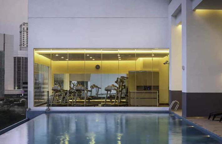 Imagen de la piscina del Hotel One Bukit Ceylon Ramada KLCC - CoLiving. Foto 17