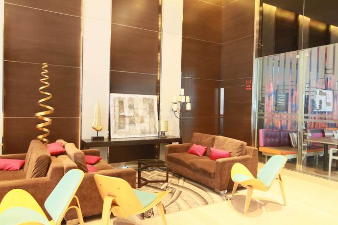 Imagen de los interiores del Hotel One Bukit Ceylon Ramada Klcc - Ecosuites. Foto 19