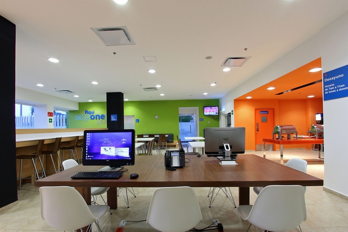 Imagen de los interiores del Hotel One Cancun Centro. Foto 12