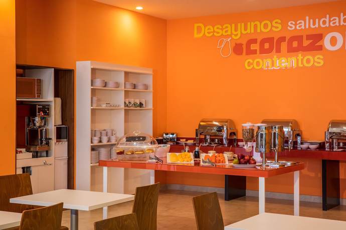 Imagen del bar/restaurante del Hotel One Chihuahua Fashion Mall. Foto 4