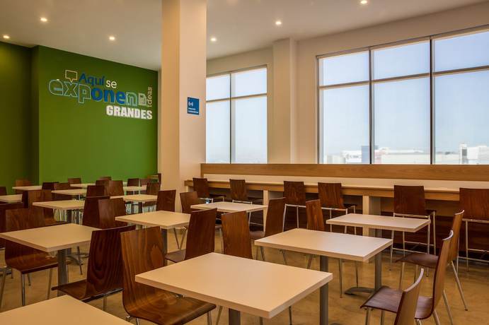 Imagen del bar/restaurante del Hotel One Chihuahua Fashion Mall. Foto 10