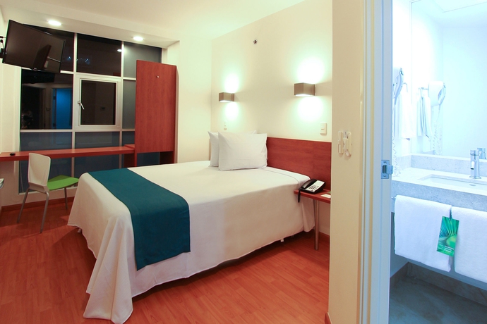 Imagen de la habitación del Hotel One Ciudad De México Alameda. Foto 15