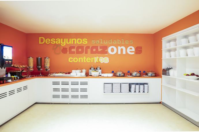 Imagen del bar/restaurante del Hotel One Ciudad de Mexico La Raza. Foto 4