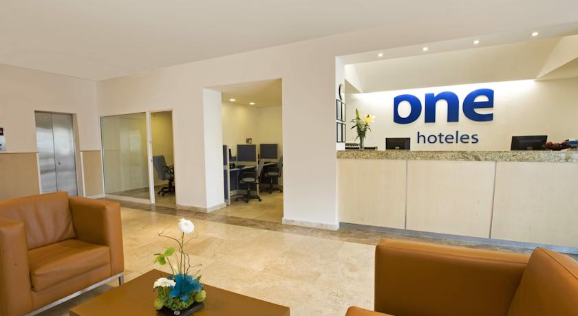 Imagen de los interiores del Hotel One Coatzacoalcos Forum. Foto 6