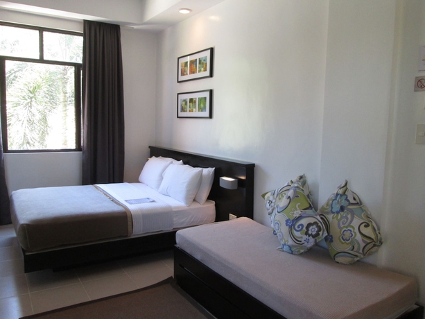 Imagen de la habitación del Hotel One Crescent Place. Foto 2