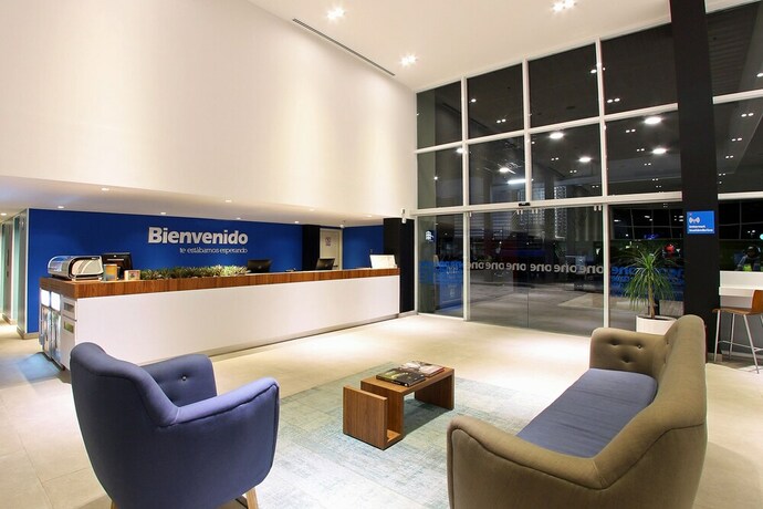 Imagen de los interiores del Hotel One Cuautitlan. Foto 28