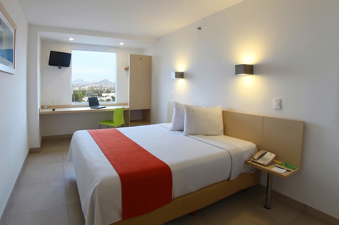 Imagen de la habitación del Hotel One Culiacan Forum. Foto 9