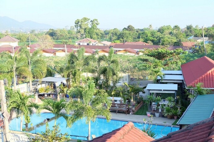 Imagen de la piscina del Hotel One D Homestay. Foto 31