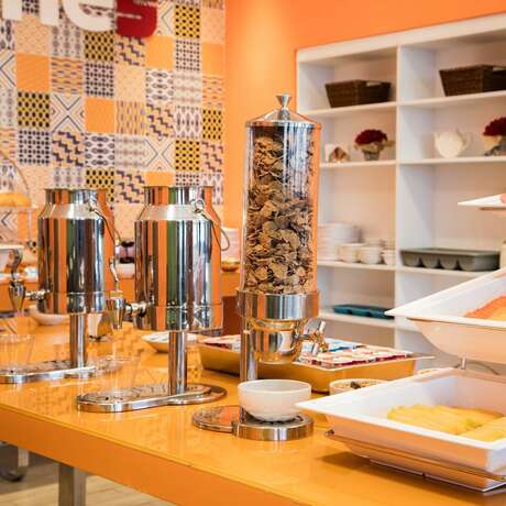 Imagen del bar/restaurante del Hotel One Durango. Foto 14