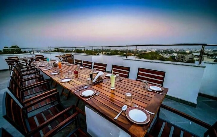 Imagen general del Hotel One Earth Wonder Clif Udaipur. Foto 6