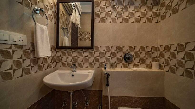 Imagen general del Hotel One Earth Wonder Clif Udaipur. Foto 8