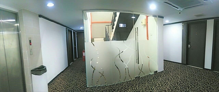 Imagen de los interiores del Hotel One Enigma. Foto 15