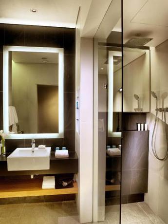 Imagen de la habitación del Hotel One Farrer. Foto 3