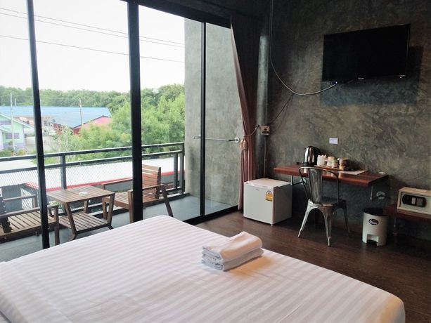 Imagen de la habitación del Hotel One Four Seven and Snooker Bar. Foto 12