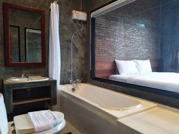 Imagen de la habitación del Hotel One Four Seven and Snooker Bar. Foto 13