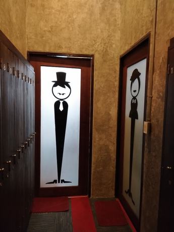 Imagen de los interiores del Hotel One Four Seven and Snooker Bar. Foto 17