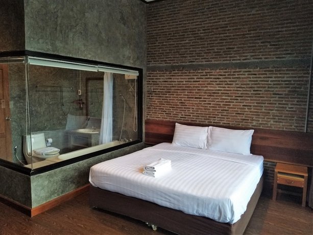 Imagen de la habitación del Hotel One Four Seven and Snooker Bar. Foto 15