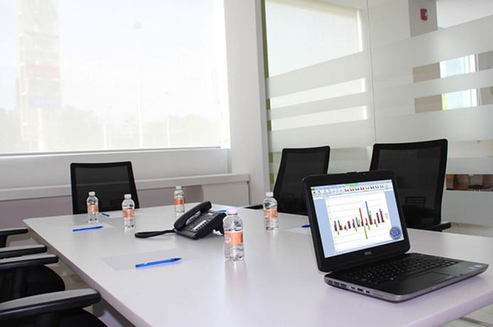 Imagen de los interiores del Hotel One Guadalajara Periférico Poniente. Foto 16