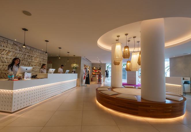 Imagen de los interiores del Hotel One Ibiza Suites. Foto 7
