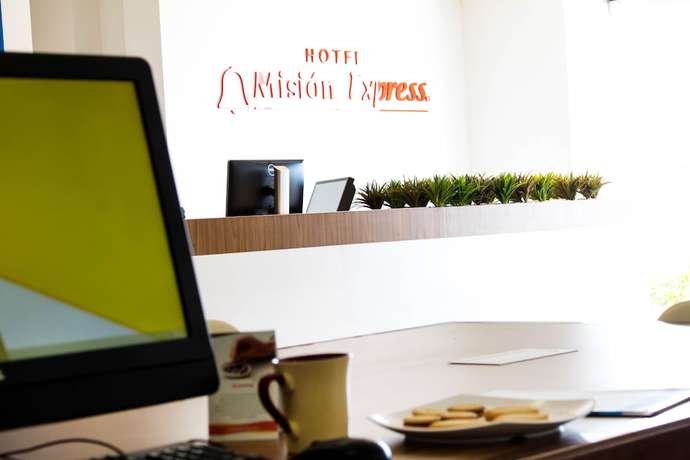 Imagen de los interiores del Hotel One Irapuato. Foto 19
