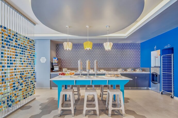 Imagen del bar/restaurante del Hotel One Mazatlán. Foto 14