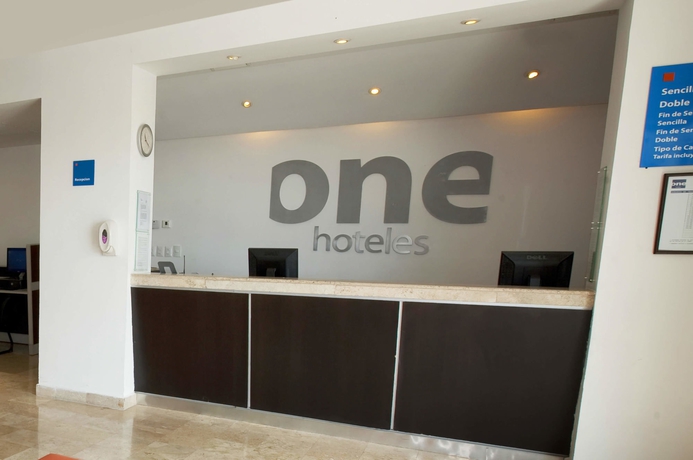 Imagen de los interiores del Hotel One Monterrey Aeropuerto. Foto 16