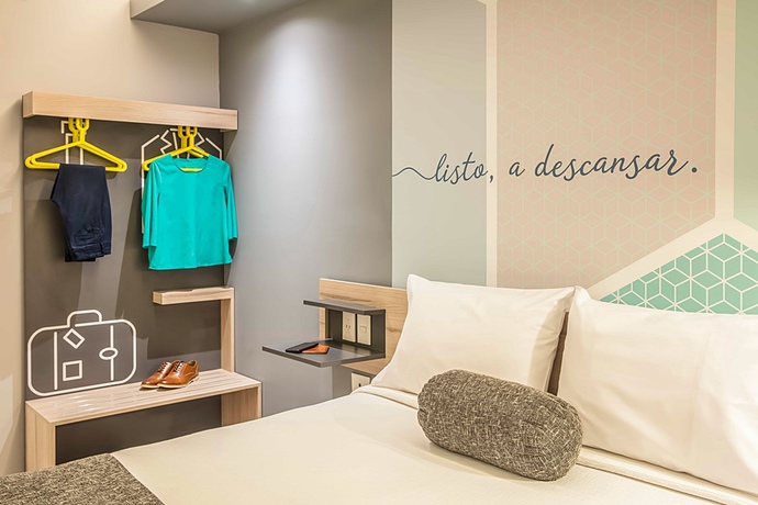 Imagen de la habitación del Hotel One Monterrey Tecnologico. Foto 7