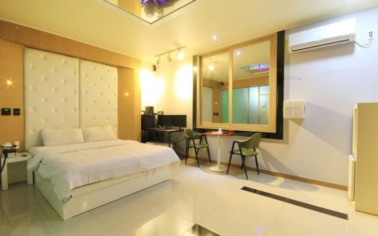 Imagen de la habitación del Hotel One Motel. Foto 12