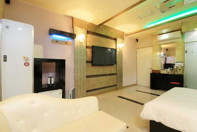 Imagen de la habitación del Hotel One Motel. Foto 16