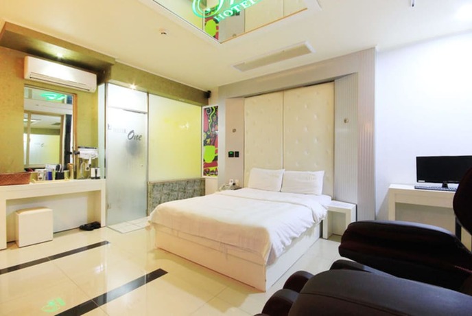 Imagen de la habitación del Hotel One Motel. Foto 17