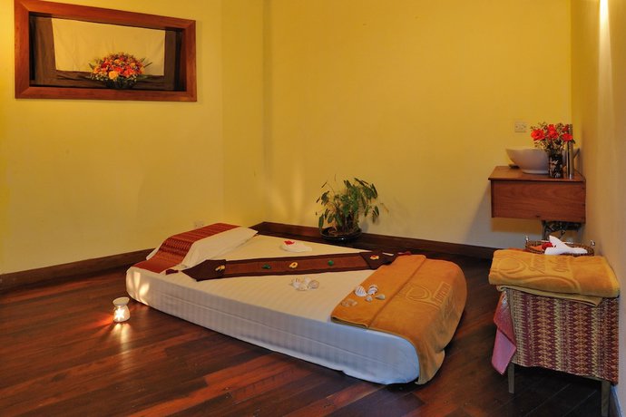 Imagen de la piscina del Hotel One Myanmar Resort Ngapali. Foto 13