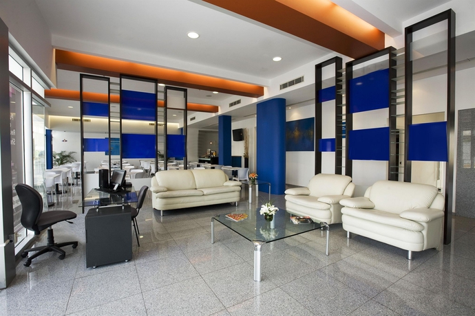 Imagen de los interiores del Hotel One Playa Del Carmen. Foto 12