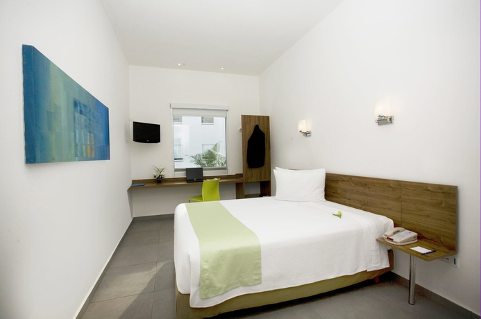 Imagen de la habitación del Hotel One Playa Del Carmen. Foto 6