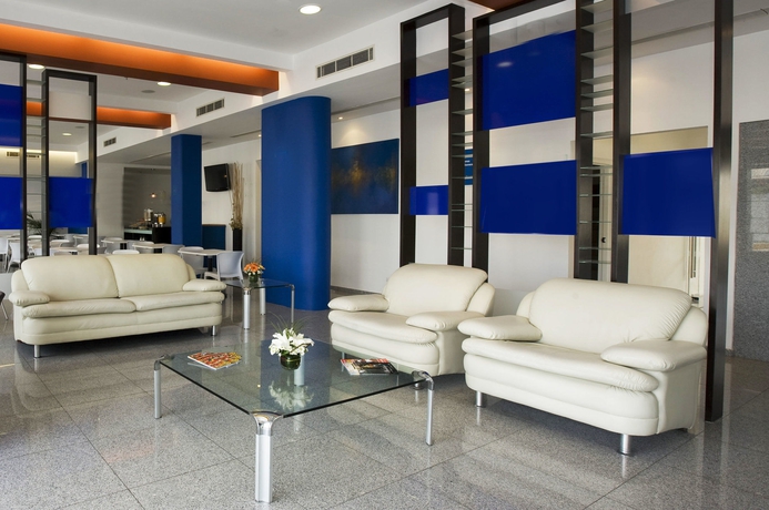 Imagen de los interiores del Hotel One Playa Del Carmen. Foto 16