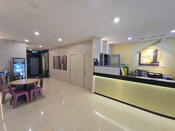 Imagen de los interiores del Hotel One Point Inn King Centre. Foto 11