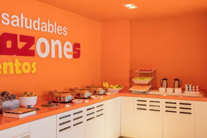 Imagen general del Hotel One Puebla Serdan. Foto 4