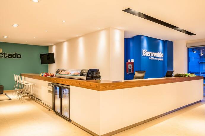 Imagen general del Hotel One Puebla Serdan. Foto 5