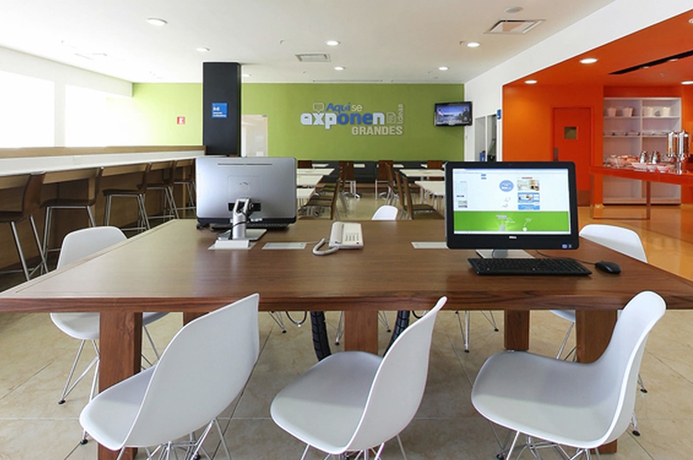 Imagen de los interiores del Hotel One Querétaro Aeropuerto. Foto 16