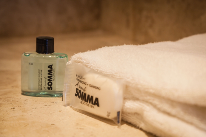 Imagen de la habitación del Hotel One Querétaro Plaza Galerías. Foto 8