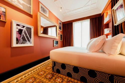 Imagen de la habitación del Hotel One Shot Aragó 257. Foto 6