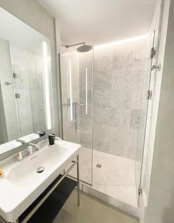 Imagen de la habitación del Hotel One Shot Aragó 257. Foto 7