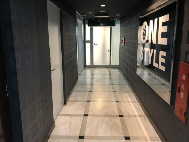 Imagen de los interiores del Hotel One Style. Foto 34