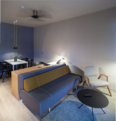 Imagen de la habitación del Hotel One Suite. Foto 9