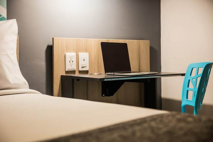 Imagen de la habitación del Hotel One Tijuana Otay. Foto 18