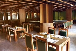 Imagen del bar/restaurante del Hotel One To One Resort Ain Al Fayda. Foto 2