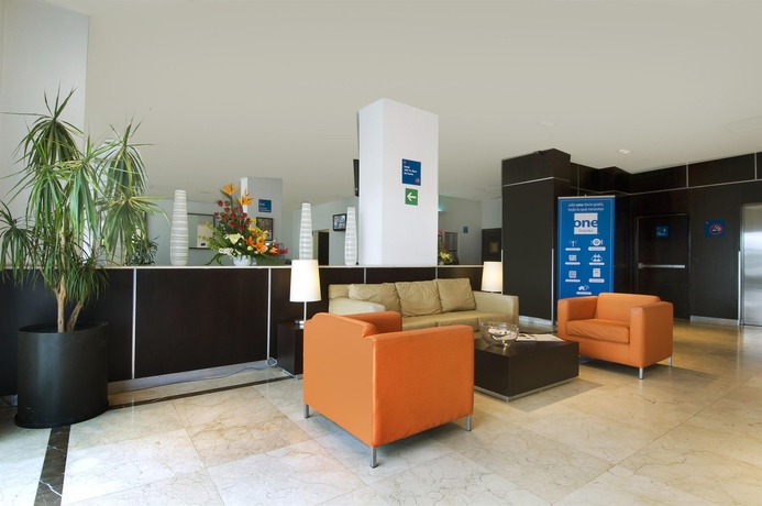 Imagen de los interiores del Hotel One Toluca Aeropuerto. Foto 12