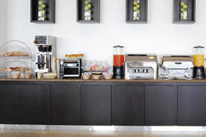 Imagen del bar/restaurante del Hotel One Toluca Aeropuerto. Foto 3